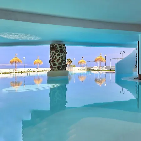 Sunshine Island Village *