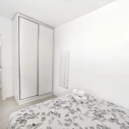 Sunshine Island Village *