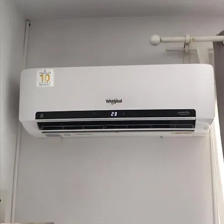 Sunshine Island Village *