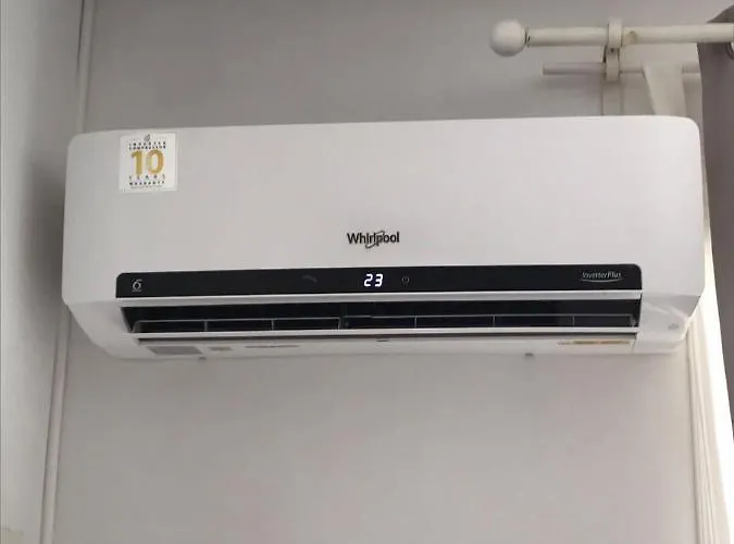 Sunshine Island Village *