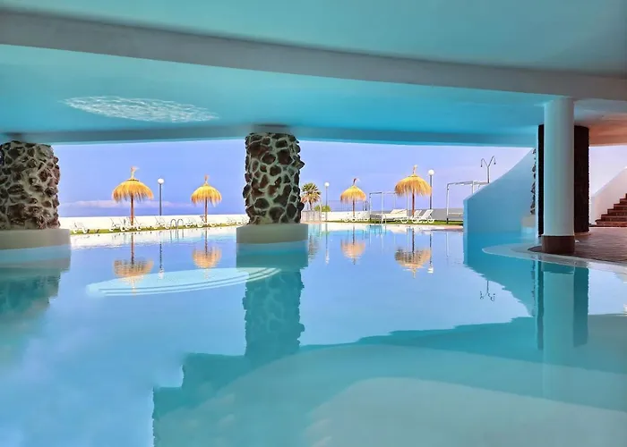 Sunshine Island Village *